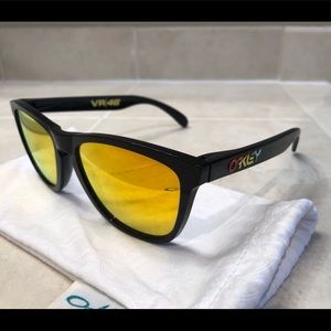 Limited Edition Oakley FrogSkin Sunglasses